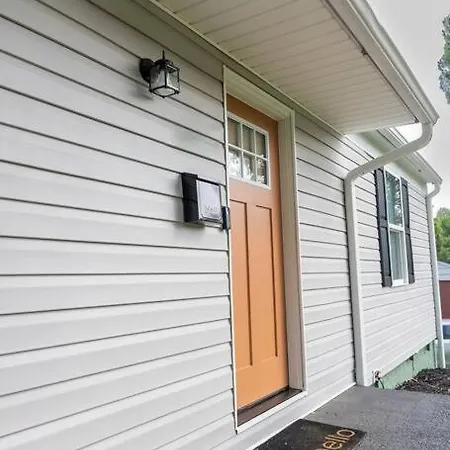 4 Bedroom - 5 Min To Uptown * Charlotte