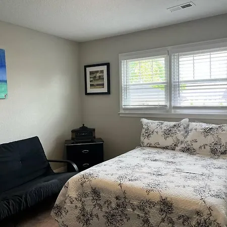 Cozy 2 Bdr Townhome Plaza Midwood - 10 Min To Uptown Apartment *