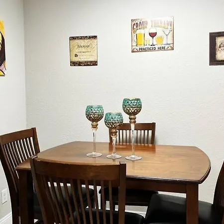 Cozy 2 Bdr Townhome Plaza Midwood - 10 Min To Uptown Apartment