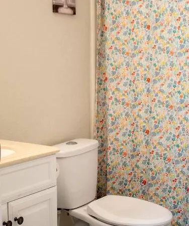 Cozy 2 Bdr Townhome Plaza Midwood - 10 Min To Uptown Apartment