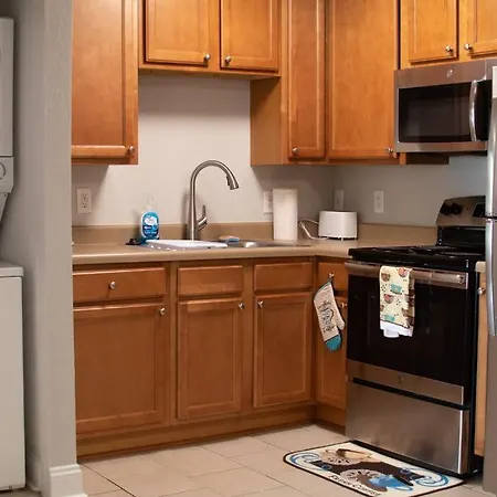 Cozy 2 Bdr Townhome Plaza Midwood - 10 Min To Uptown Apartment *