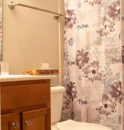 2 Bdr Townhome Plaza Midwood - 10 Min To Uptown Apartment *