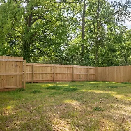 Fenced Yard Holiday home Charlotte