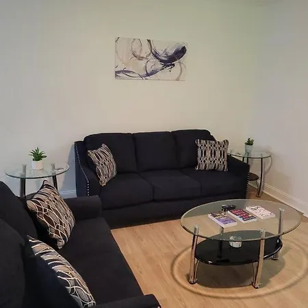 South Charlotte's Cozy & Modern Apartment *