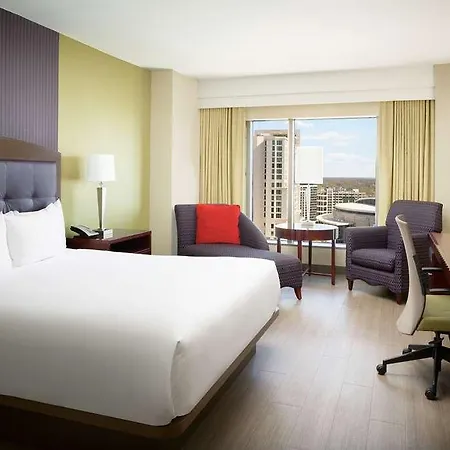 Hotel Hilton Uptown 4*