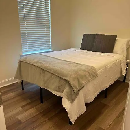 Townhouse Near Uptown Charlotte! -ev Ready- * Charlotte