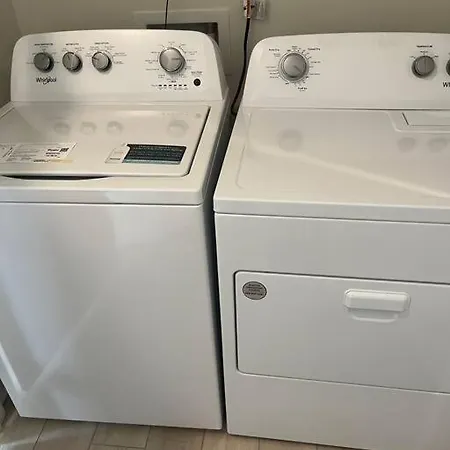 Townhouse Near Uptown Charlotte! -ev Ready- Charlotte