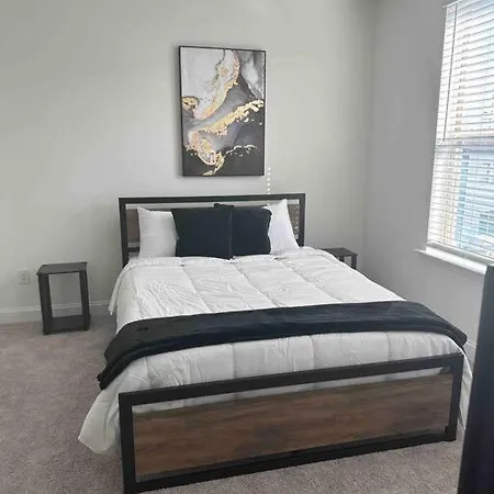 Townhouse Near Uptown Charlotte! -ev Ready- Apartment