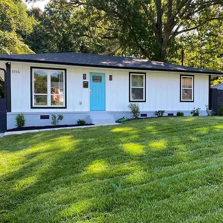 Holiday home Modern Near Uptown Clt, Airport And Charlotte