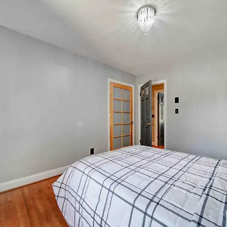 Cozy Ranch Hideaway 10 Min Clt Uptown W/ev Charger Holiday home Charlotte