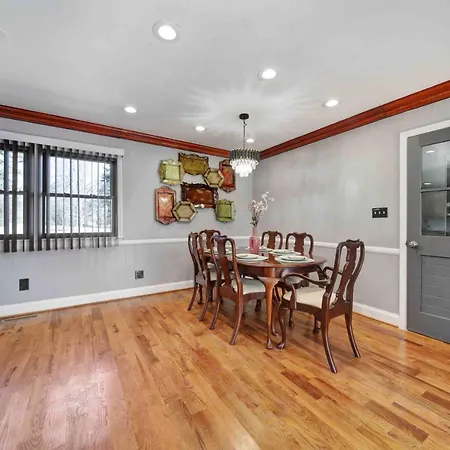 Cozy Ranch Hideaway 10 Min Clt Uptown W/ev Charger Holiday home *
