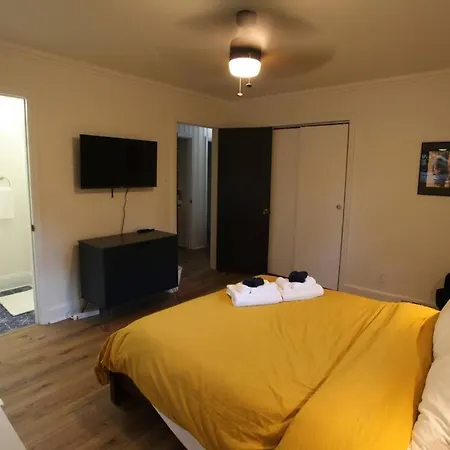 Quiet 1 Story W/ Dedicated Office *