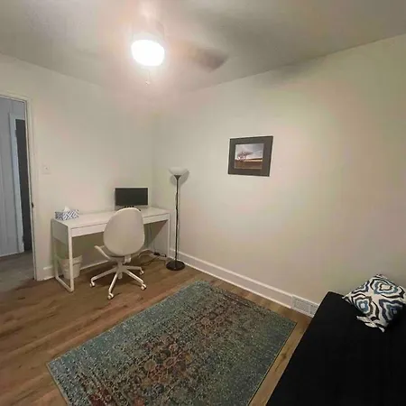 Quiet 1 Story W/ Dedicated Office * Charlotte