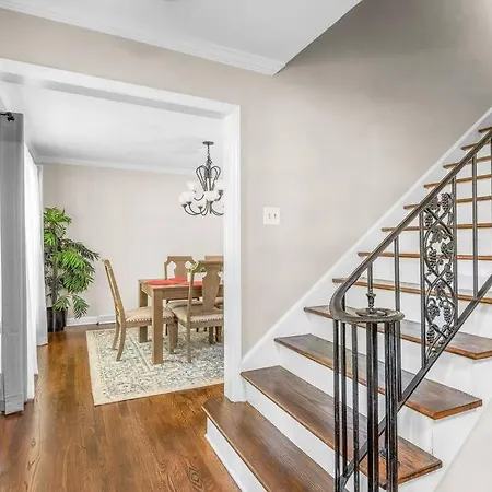 Spotless 4br Near Clt Uptown, Fast Wi-fi * Charlotte