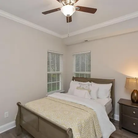 Your Away From - 5 Brs-7 Beds, 3 Baths