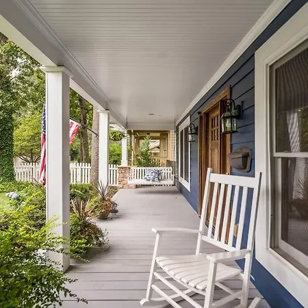 Single Story Fully Fenced Pet Friendly In The Arts District *