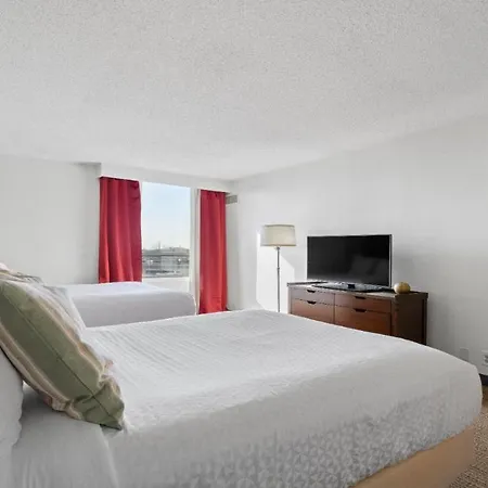 315 Loso Airport Aparthotel