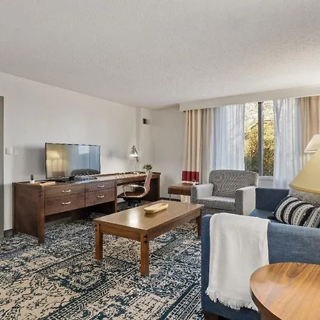 315 Loso Airport Aparthotel