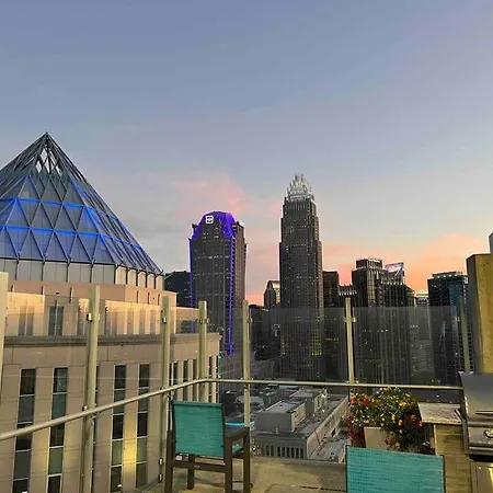 Luxury With Private Balcony And Amazing Views Apartment