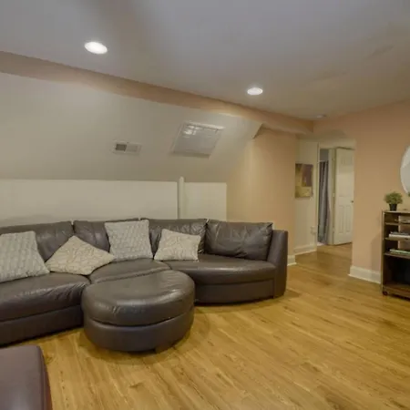 Cozy Vacation House Near Uptown Holiday home Charlotte