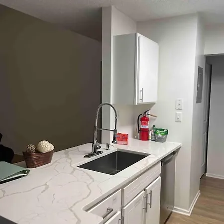 Apartment Beautiful 2 Bedroom 2 Bathroom In Heart Of Charlotte