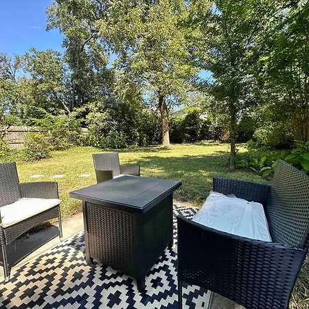 3 Bedroom Close To Uptown! Pets Welcome! Charlotte