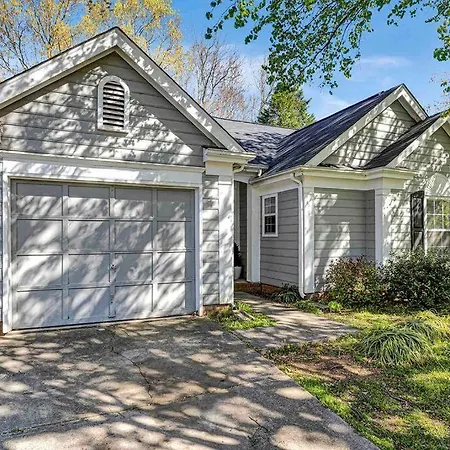 3br 2bath Home-near Airport-carowinds-lake Wylie Hotel *