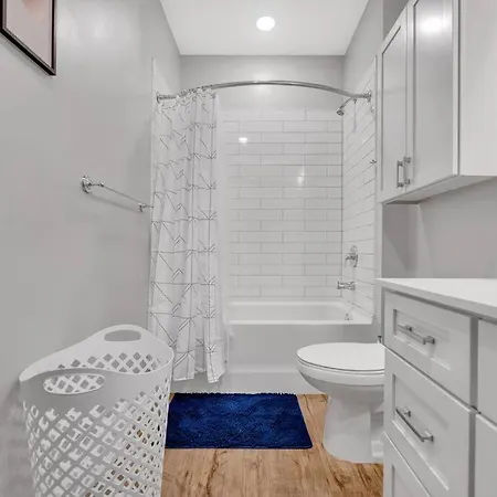 Modern Luxury ~ King Bed ~ 1br In Plaza Midwood Apartment Charlotte