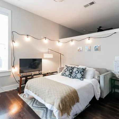 Queen Bed In Dilworth ◈ Shopping ◈ Restaurants * Charlotte
