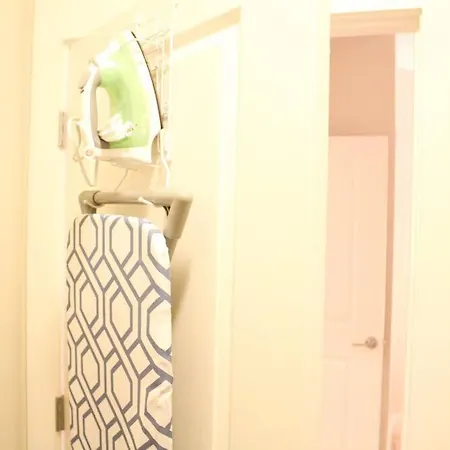 Apartment Luxury Dilworth 1br ◉ Near Food, Shops & Greenway