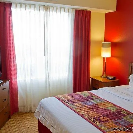 Hotel By Marriott Piper Glen Charlotte