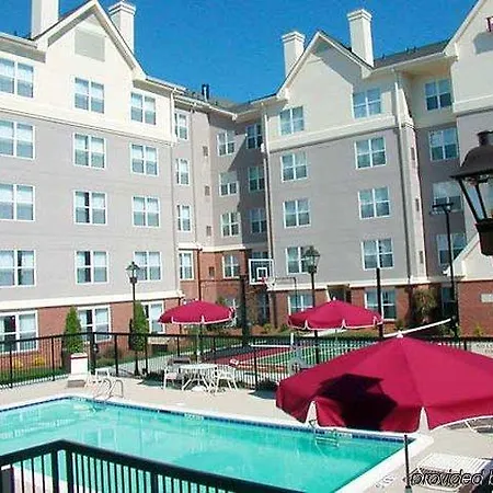 Hotel By Marriott Piper Glen 3*