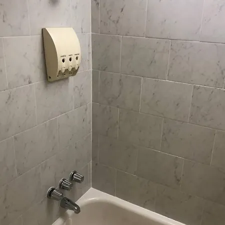 Golden Hotel, 3* Charlotte