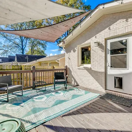 Pet-friendly With Fenced Backyard! Holiday home *