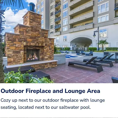 Spacious 2 Bed, 2 Bath Uptown Gem In The Heart Of The City-parking-wi-fi-balcony-walk To Boa Stadium Apartment Charlotte