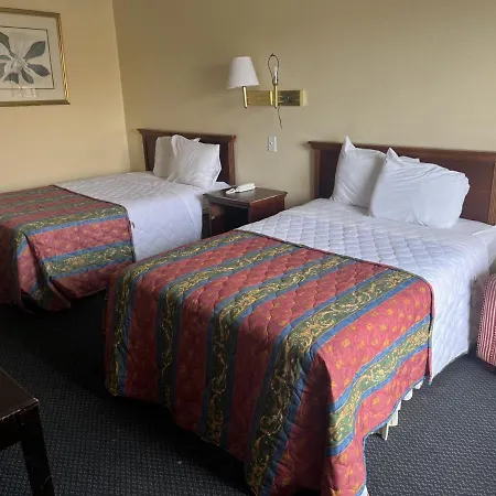 Loyalty Airport Hotel 2*