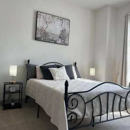 Apartment Spacious Luxury 2 Bedroom-2 Bath In Uptown With Balcony -80