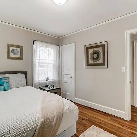 Holiday home Only 5 Mins To Uptown Cozy In Enderly Park