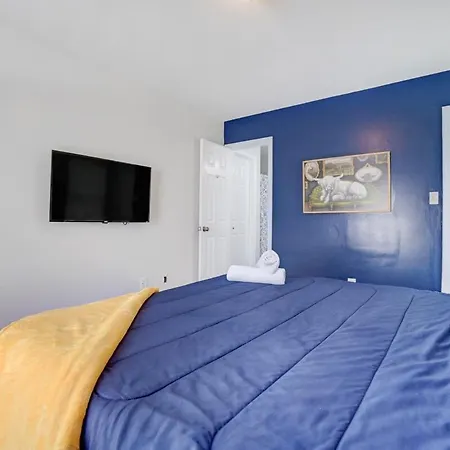 King Suite Whottub Close 2 Uptown New Renovated * Charlotte