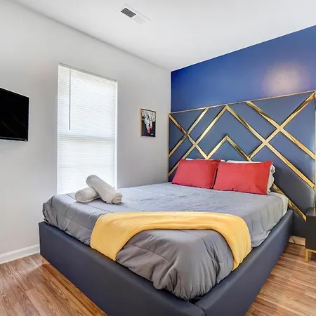 Holiday home King Suite Whottub Close 2 Uptown New Renovated Charlotte