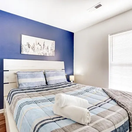 King Suite Whottub Close 2 Uptown New Renovated Charlotte