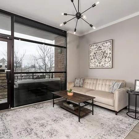 Free Parking I Uptown Luxury W Pool & Rooftop