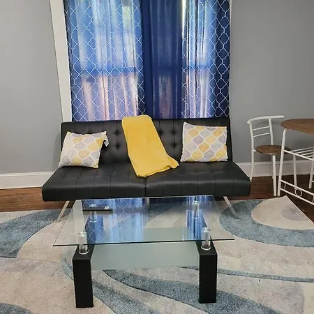 Centrally Located. Close To Everything In Uptown And Plaza Midwood. *