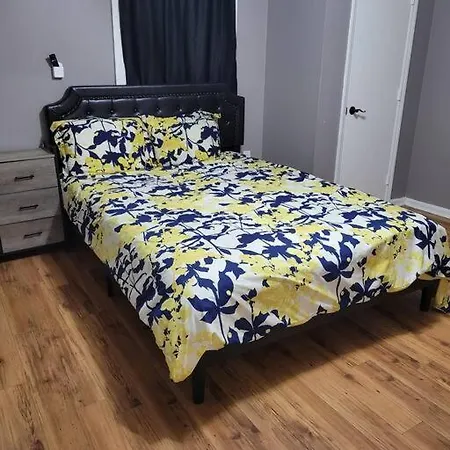 Villa Amazing Location* Updated Place *