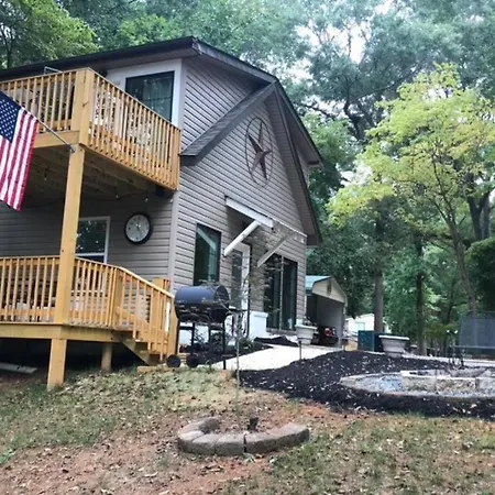 3-bdr Direct Waterfront Holiday home