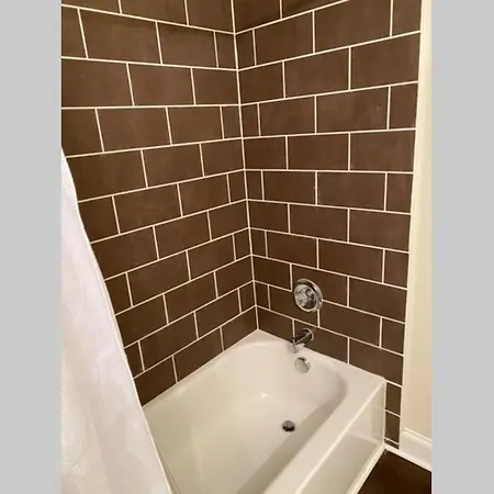 3-bdr Direct Waterfront Holiday home