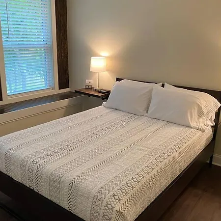 Holiday home 3-bdr Direct Waterfront *