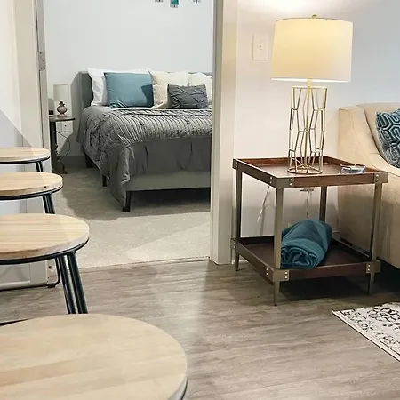 Luxury Executive 2 Bedroom/2 Bathroom Boutique