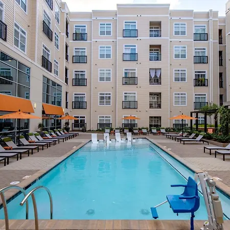 Luxury Executive 2 Bedroom/2 Bathroom Boutique Apartment Charlotte