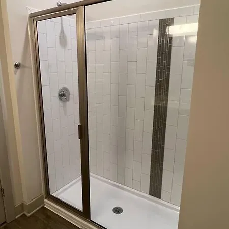 Luxury Executive 2 Bedroom/2 Bathroom Boutique *